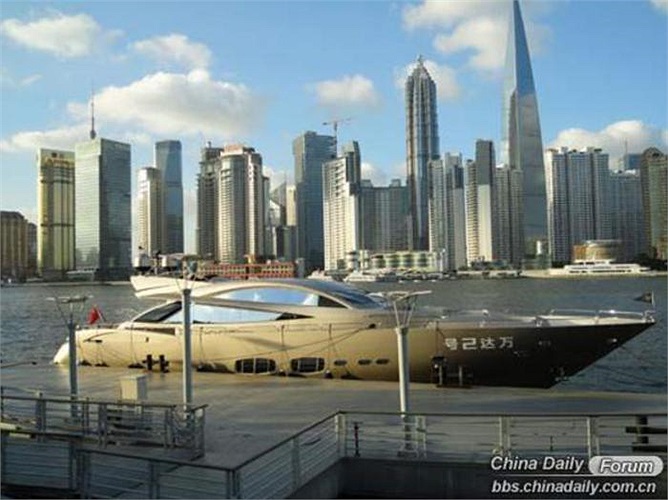 Thời điểm đó, chiếc du thuyền được Sunseeker mô tả là loại du thuyền cá nhân lớn nhất, đắt nhất và sang trọng nhất lịch sử Trung Quốc. 