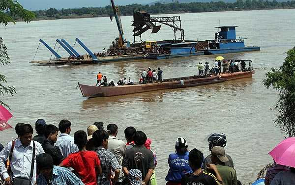 tai nạn máy bay Lào