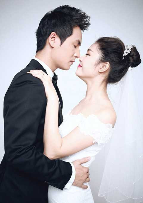 Đăng Khôi làm MV tặng vợ