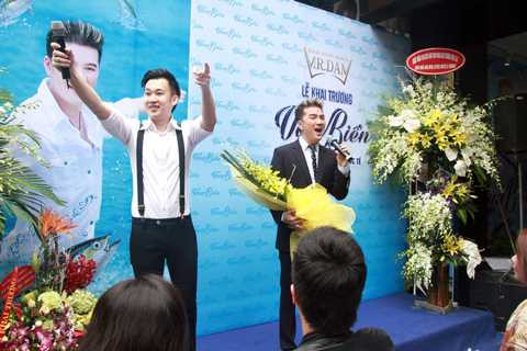 Mr Đàm khai trương Vua Biển