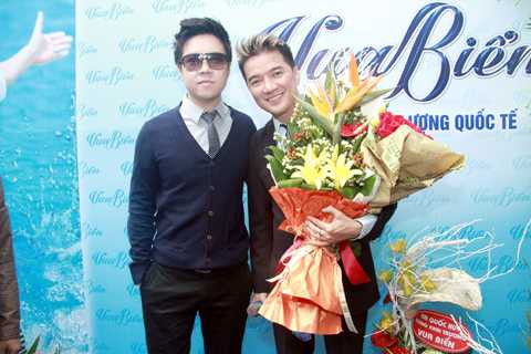 Mr Đàm khai trương Vua Biển