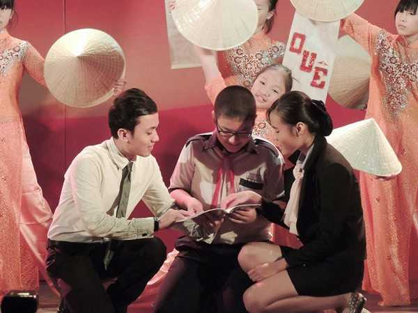 Nam sinh lớp 7 viết chữ đẹp như in