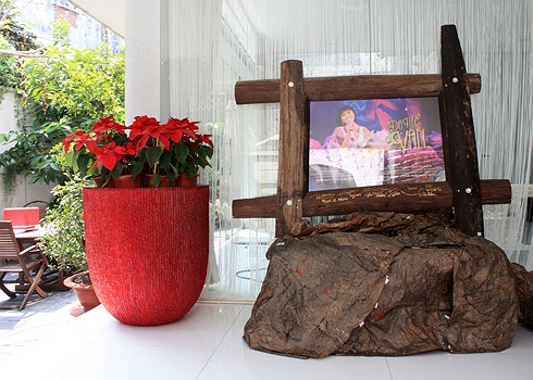 Những thiết kế còn lại của ngôi nhà đều hướng đến sự hòa hợp từ bên trong. 