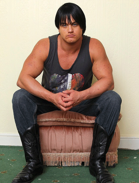 Candice đang học cách làm đàn ông