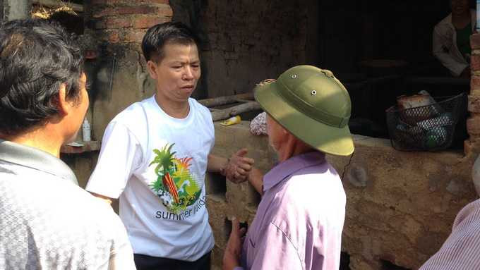 Người tù chung thân về nhà được chào đón như 'anh hùng'