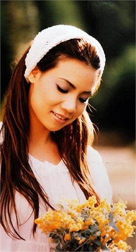 Sở hữu giọng ca trời phú, nhưng giọng ca đất mỏ lại không hài lòng với nhan sắc của mình.