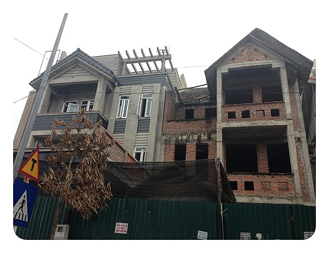 Công trình, có tổng vốn đầu tư trên 1.700 tỷ đồng, được khởi công từ năm 2003, hoàn thiện năm 2009, đáp ứng nhu cầu nhà ở cho khoảng 10.000 người