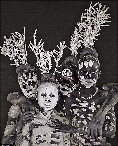 Cùng với Mursi, nơi đây còn là địa điểm sinh sống của các bộ tộc Dassanech, Banna và Karo