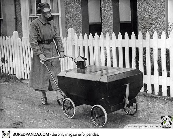 The oxygen supply trolley was introduced in England in 1938.