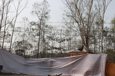 Nổ kho pháo hoa: Dân về sau sơ tán, nhà cửa tan hoang