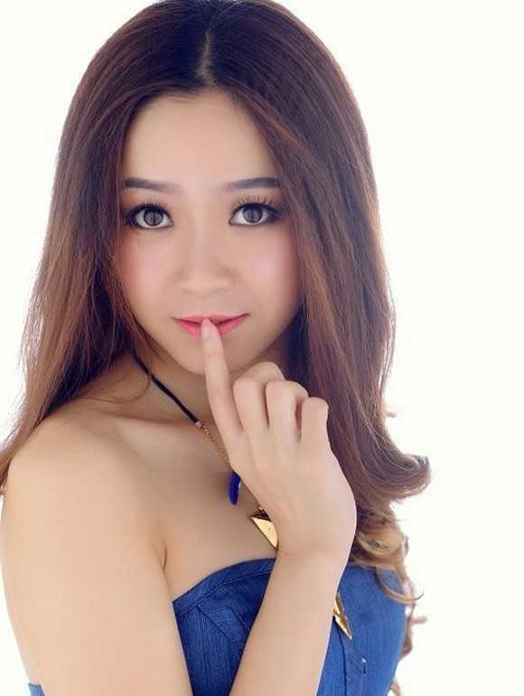 Nữ cảnh sát Trung Quốc xinh như hot girl