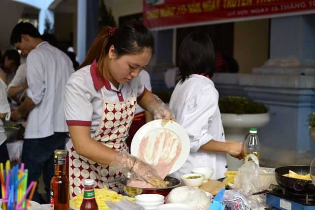 sinh viên công nghiệp