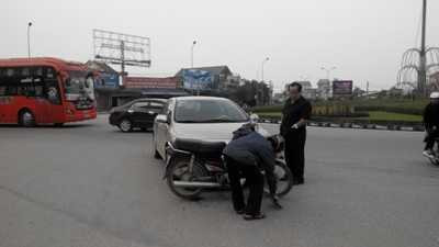 Phó Giám đốc Sở, đứng nhìn, thờ ơ, tai nạn giao thông, hà tĩnh, bức xúc