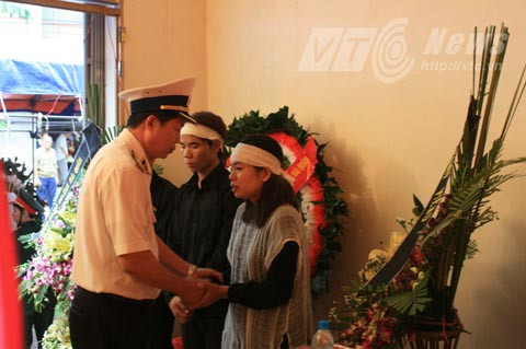 Bộ tư lệnh Hải Quân, Bộ Quốc phòng, đảo Trường Sa, Trung úy Đinh Văn Nam