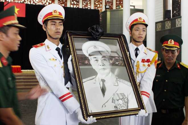 tập nghi thức viếng đại tướng