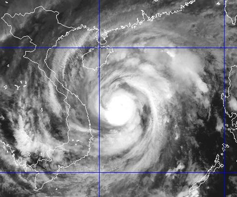Tâm bão Haiyan đang dịch chuyển lên phía bắc. Nguồn: Nchmf