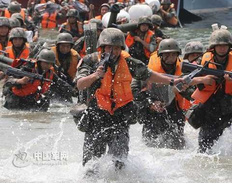 Quân đội Trung Quốc tập trận