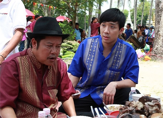 'Hai Lúa' là bộ phim hài Tết 2014, kể lại câu chuyện của người nông dân chân chất, vì hoàn cảnh trái ngang buộc phải dấn thân làm một cuộc phiêu lưu bất đắc dĩ. 