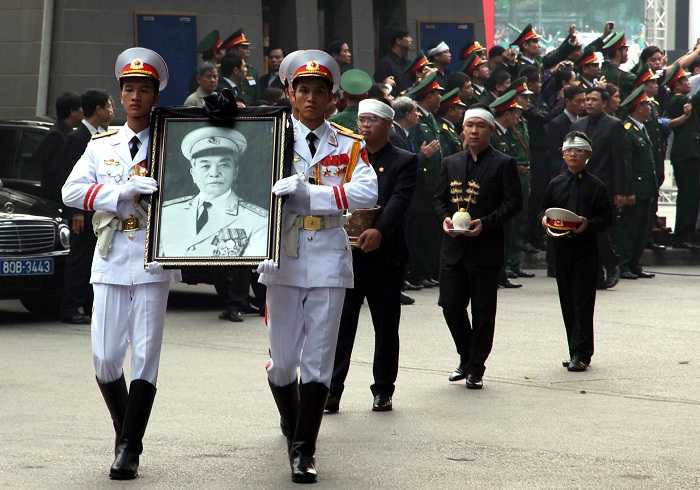 Trực tiếp: Lễ truy điệu Đại tướng trong nước mắt nghẹn ngào