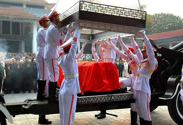 Trực tiếp: Lễ truy điệu Đại tướng trong nước mắt nghẹn ngào
