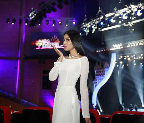 Trương Thị May xinh tươi