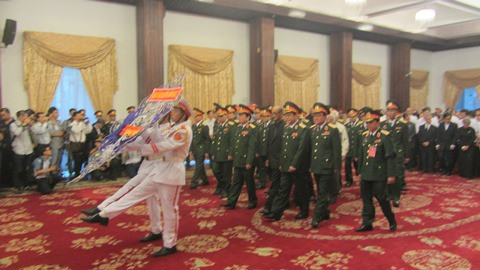TP.HCM: Xúc động giây phút dâng hương viếng Đại tướng