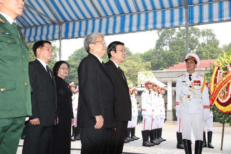 Tường thuật lễ viếng Đại tướng khắp mọi miền Tổ quốc