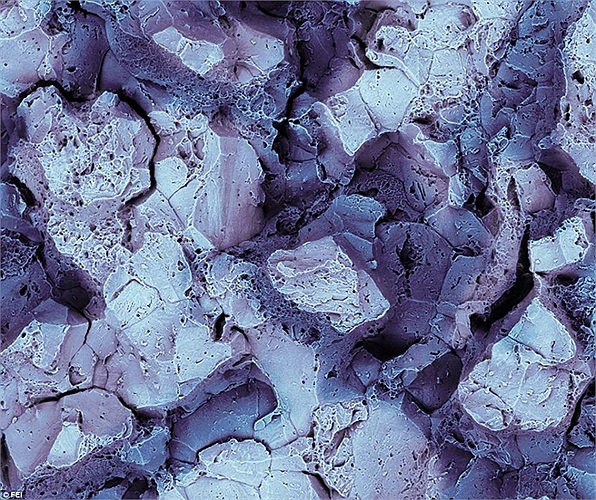 Phần bị gãy của lưỡi dao