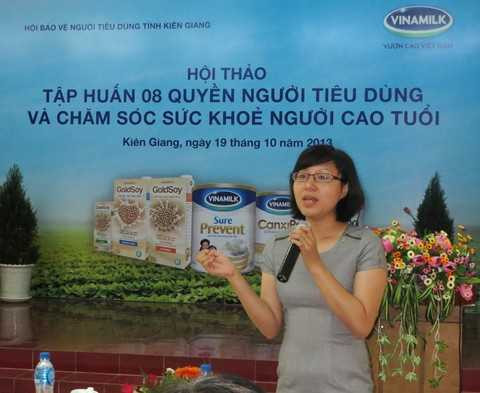 Vinamilk chăm sóc sức khoẻ người cao tuổi Kiên Giang