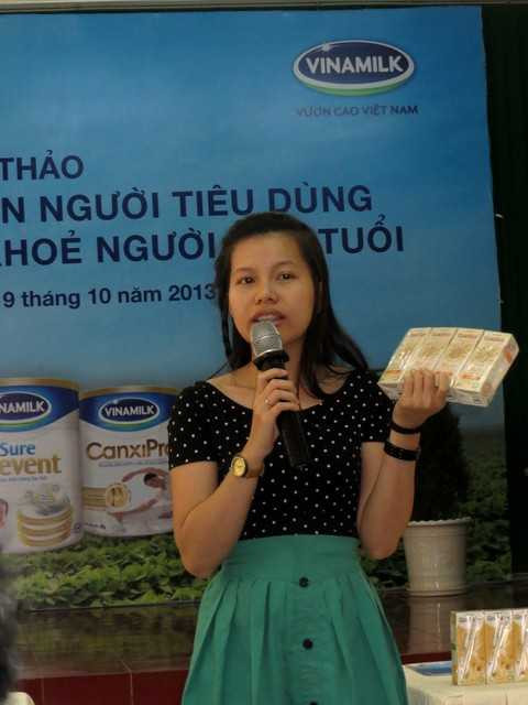 Vinamilk chăm sóc sức khoẻ người cao tuổi Kiên Giang