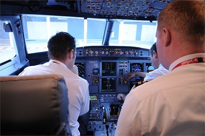 Khoang điều khiển của A320 Sharklet 