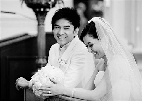 Thủy Tiên cũng có kinh nghiệm trong ngành giải trí khi có 7 năm làm phát thanh viên và sản xuất chương trình cho đài Bay Area, San Francisco. 