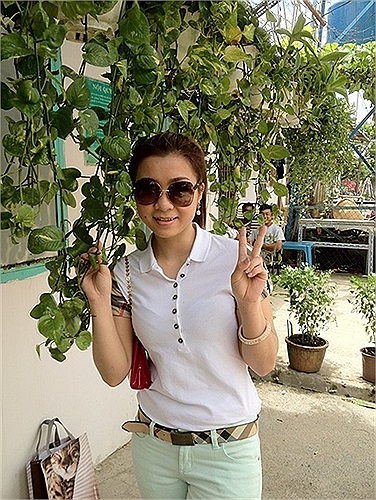 Ngoài việc tìm bằng chứng để minh oan cho mình, cô còn phải đối mặt với sự hung hăng của fan cuồng.