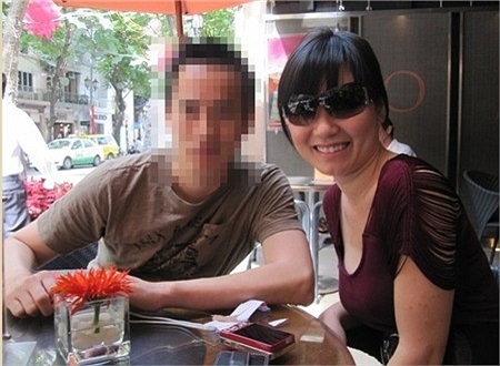 Không chỉ vậy, bài viết mang tên 'Thật sự vợ Đan Trường là ai?' đăng trên diễn đàn này còn đưa ra một câu chuyện về mối tình kéo dài 10 năm với nhiều tình tiết khá ly kỳ của Thủy Tiên với một người đàn ông tên T.L.