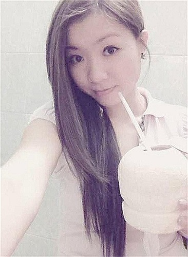 Hàng tháng Đan Trường cần bất cứ thứ gì lại nói Dung mua ở Úc gửi về cho vì thế trong khoảng một thời gian ngắn, Dung Peppy nói cô đã phải chi ra một khoản tiền đến 60.000 USD.