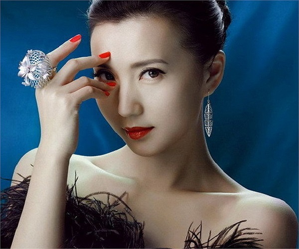 Trần Hảo (1979) được mệnh danh là ‘mỹ nhân vạn người mê’.