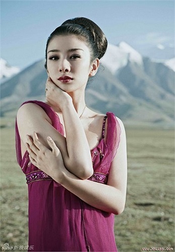 Huỳnh Dịch là một trong những ngôi sao đa phong cách.