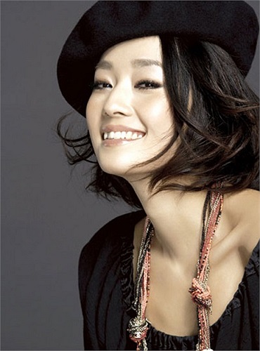 Cô kết hôn với ‘tiểu sinh’ Văn Chương và sinh được một cô con gái.