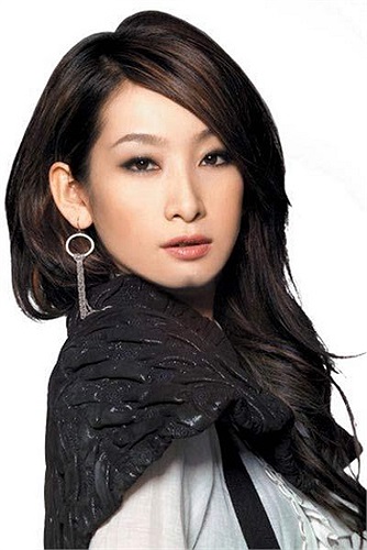 Không nổi đình đám như các mỹ nhân 7X khác, song Tần Hải Lộ (1978) được xem một tài năng của màn ảnh đại lục.