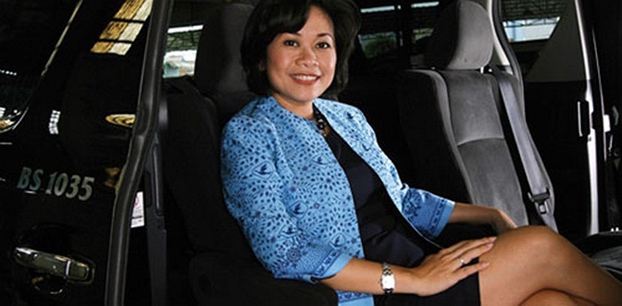 Claire Hsu, 36 tuổi, đồng sáng lập và là Giám đốc công ty Asia Art Archive - công ty chuyên lưu trữ và cung cấp tài liệu lịch sử về nghệ thuật đương đại trong khu vực châu Á.