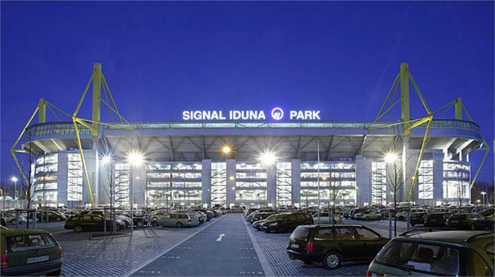 Bất kể đội bóng nào khi tới đây cũng đều cảm thấy nghẹt thở với sức ép từ các khán đài