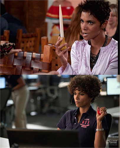 Halle Berry, một trong những ngôi sao đứng đầu trong danh sách các 'ngôi sao xinh đẹp và điển trai nhất Hollywood năm 2004'.