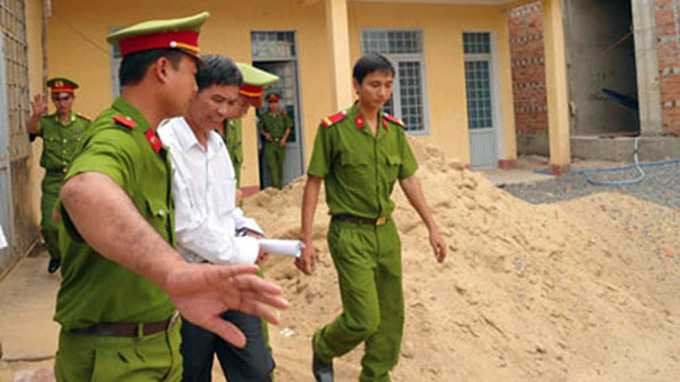 17 quan chức Bình Phước 'móc túi' trả trên 25 tỉ đồng