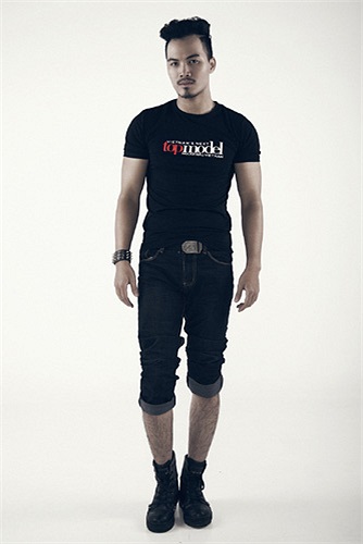 Tạ Thúc Bình. Năm sinh: 1992. Chiều cao: 1m82 Cân nặng: 70,6 kg. Chỉ số hình thể: 103 – 79 - 97. Quê quán: Hà Nội. Học vấn: Sinh viên Đại học Mỏ Địa chất Hà Nội