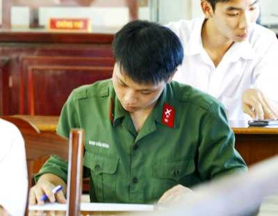 Thí sinh dự thi các trường thuộc khối quân đội 