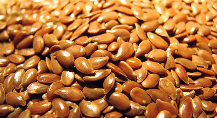 13- Hạt lanh Hạt lanh cung cấp cho bạn một cảm giác no lâu. Vì vậy, nó ngăn cản bạn ăn quá nhiều và giúp bạn giảm cân. 