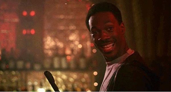 Nam diễn viên hài Eddie Murphy khôn ngoan,lém lỉnh trong bộ phim cảnh sát Beverly Hills.