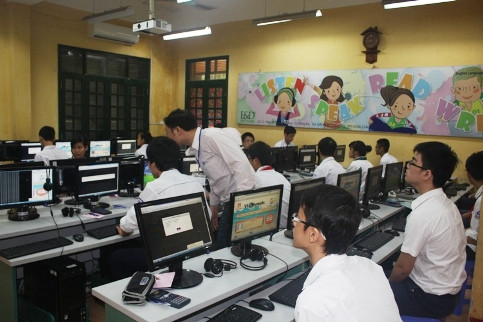 Giải toán qua internet