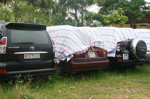 500 xe biển ngoại giao phải thu hồi biển số