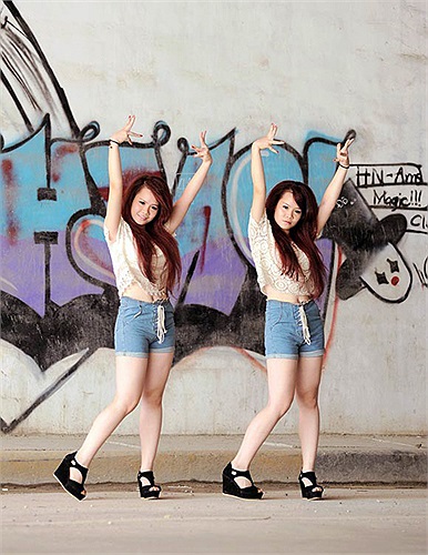 “Double L” – cặp song sinh tài năng nhất của Vietnam’s Got Talent. Khán giả yêu thích chương trình Tìm kiếm tài năng Việt Nam mùa giải trước chắc hẵn vẫn còn nhớ tới hai chị em vũ công Nguyễn Song Linh và Nguyễn Gia Linh. 